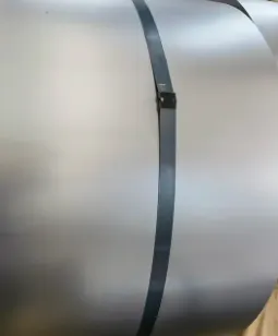 Acer laminat en fred recoit negre